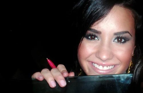 Demi Lovato rare's