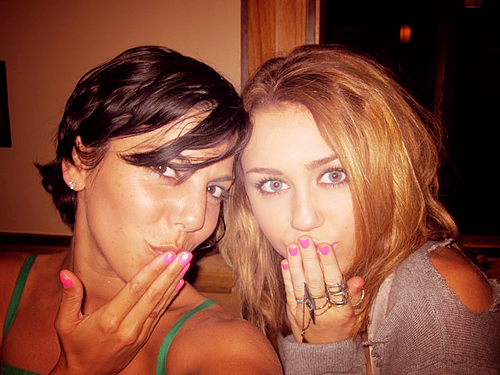 miley cyrus leaked photos december 2010. Miley+cyrus+leaked+photos+